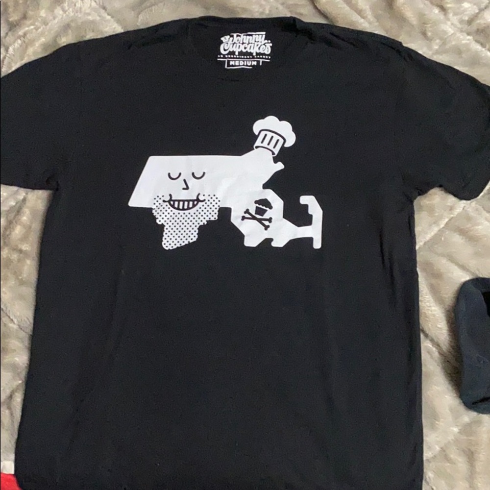 Johnny Cupcakes Mens Medium T-Shirt